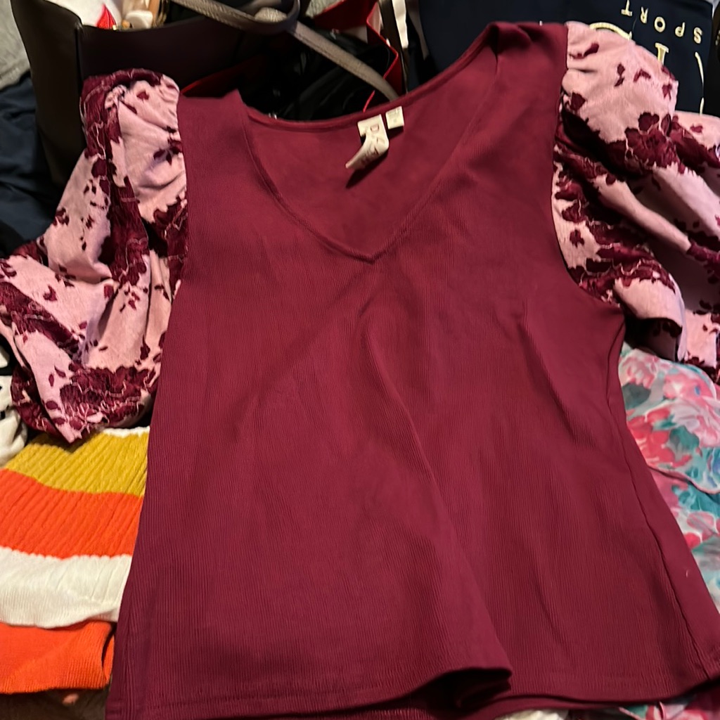 Dolan Top